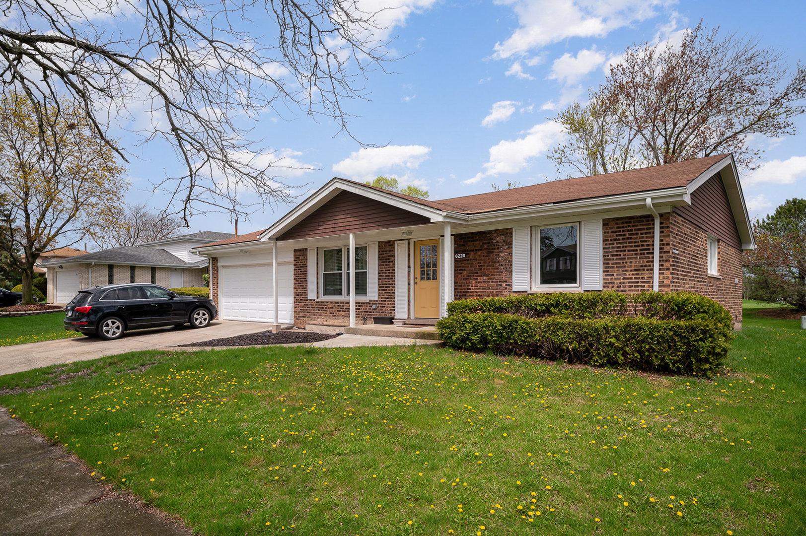 6226 Beechwood Road Matteson, IL 60443 - Photo 2 of 22 a view of a house with a patio