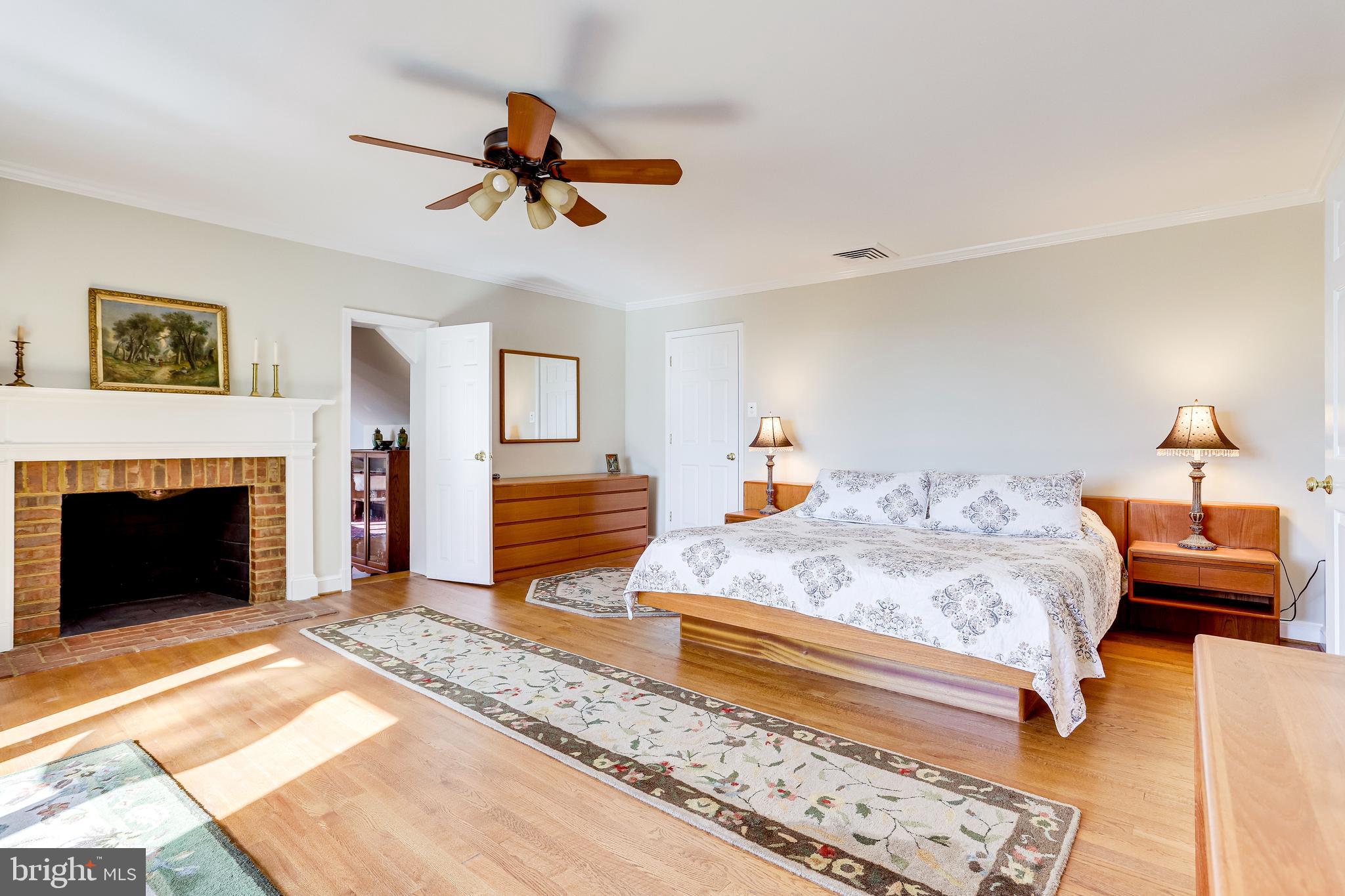 40445 Beechnut Road Leesburg, VA 20175 - Photo 28 of 42 Forth Bedroom with Fireplace
