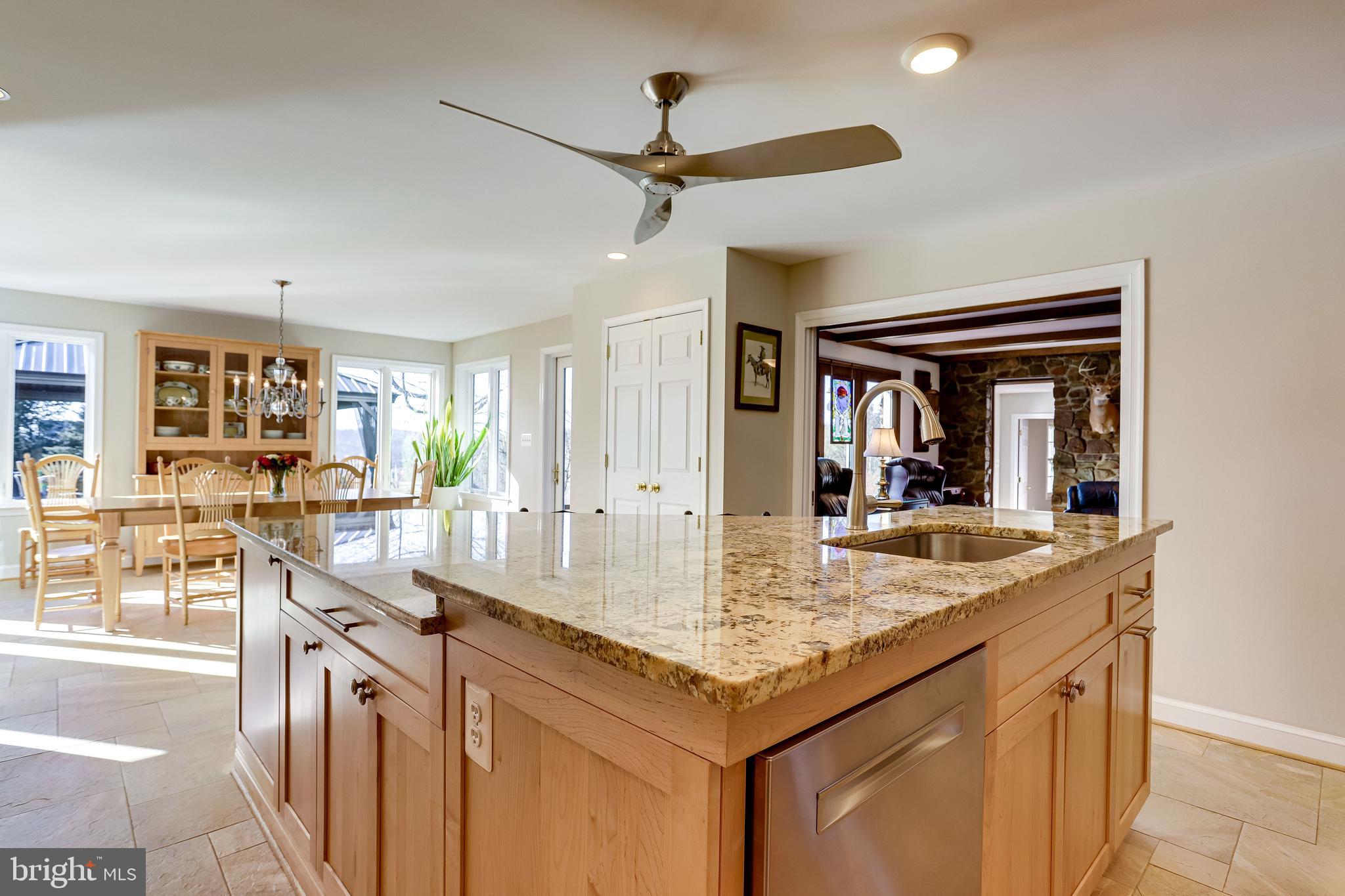 40445 Beechnut Road Leesburg, VA 20175 - Photo 10 of 42 Kitchen Features Huge Transitional Space