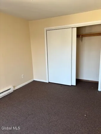 $1,095 | 2010 Curry Road, Unit 2, Rotterdam, NY 12303