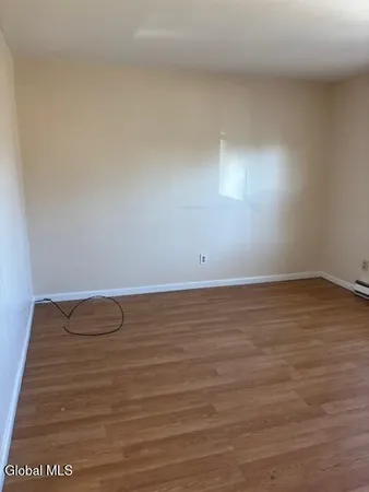 $1,095 | 2010 Curry Road, Unit 2, Rotterdam, NY 12303