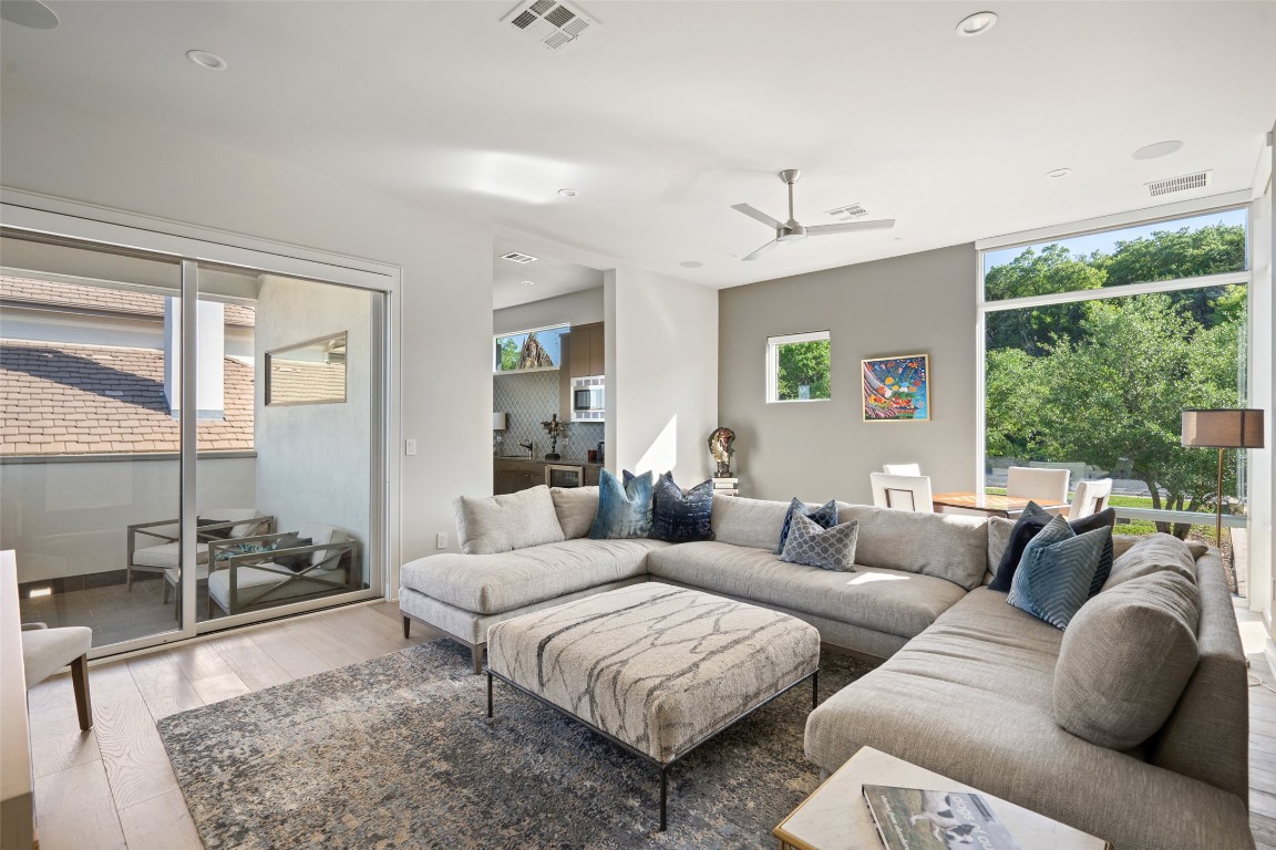 2551 Waymaker Way Austin, TX 78746 - Photo 16 of 34