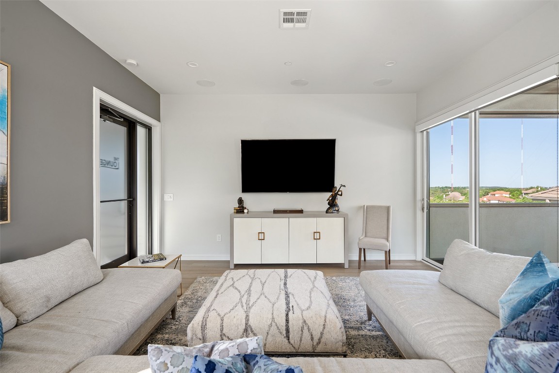 2551 Waymaker Way Austin, TX 78746 - Photo 17 of 34