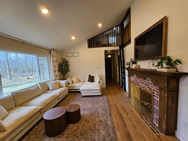 $399,900 | 8724 14th Street North, Kalamazoo, MI 49009