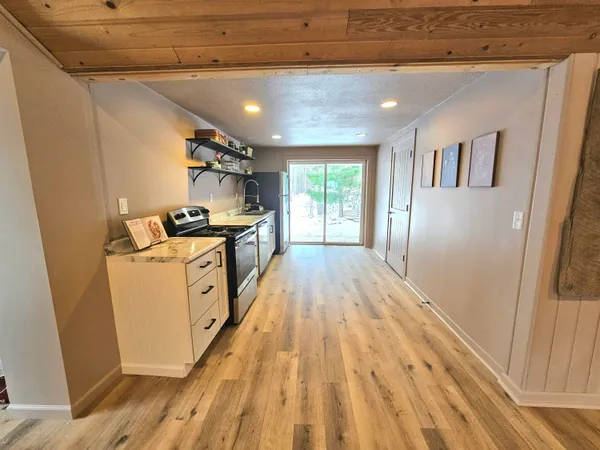 $399,900 | 8724 14th Street North, Kalamazoo, MI 49009
