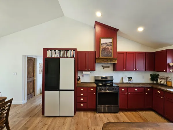 $399,900 | 8724 14th Street North, Kalamazoo, MI 49009