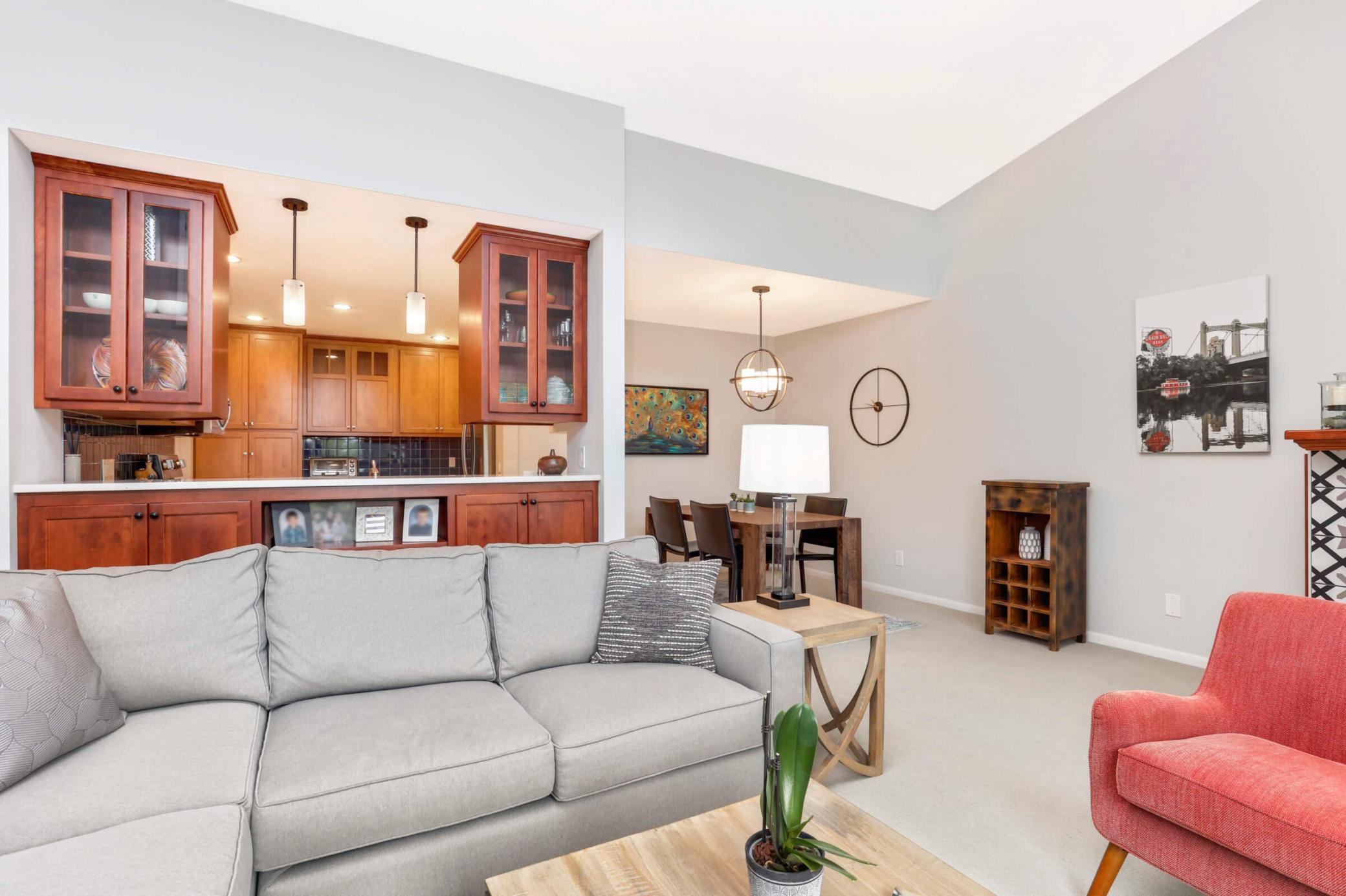 9500 Collegeview Road, Unit 302 Bloomington, MN 55437 - Photo 6 of 31 Gallery Image 6