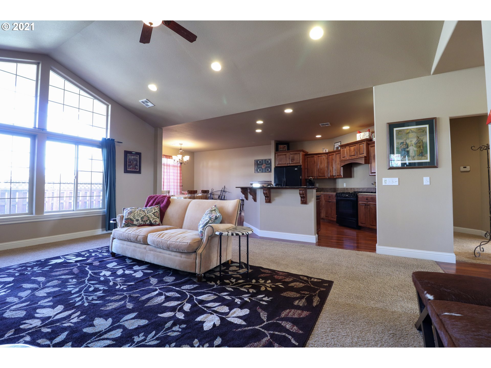 2641 Northwest Brockway Road Winston, OR 97496 - Photo 7 of 32 Gallery Image 7