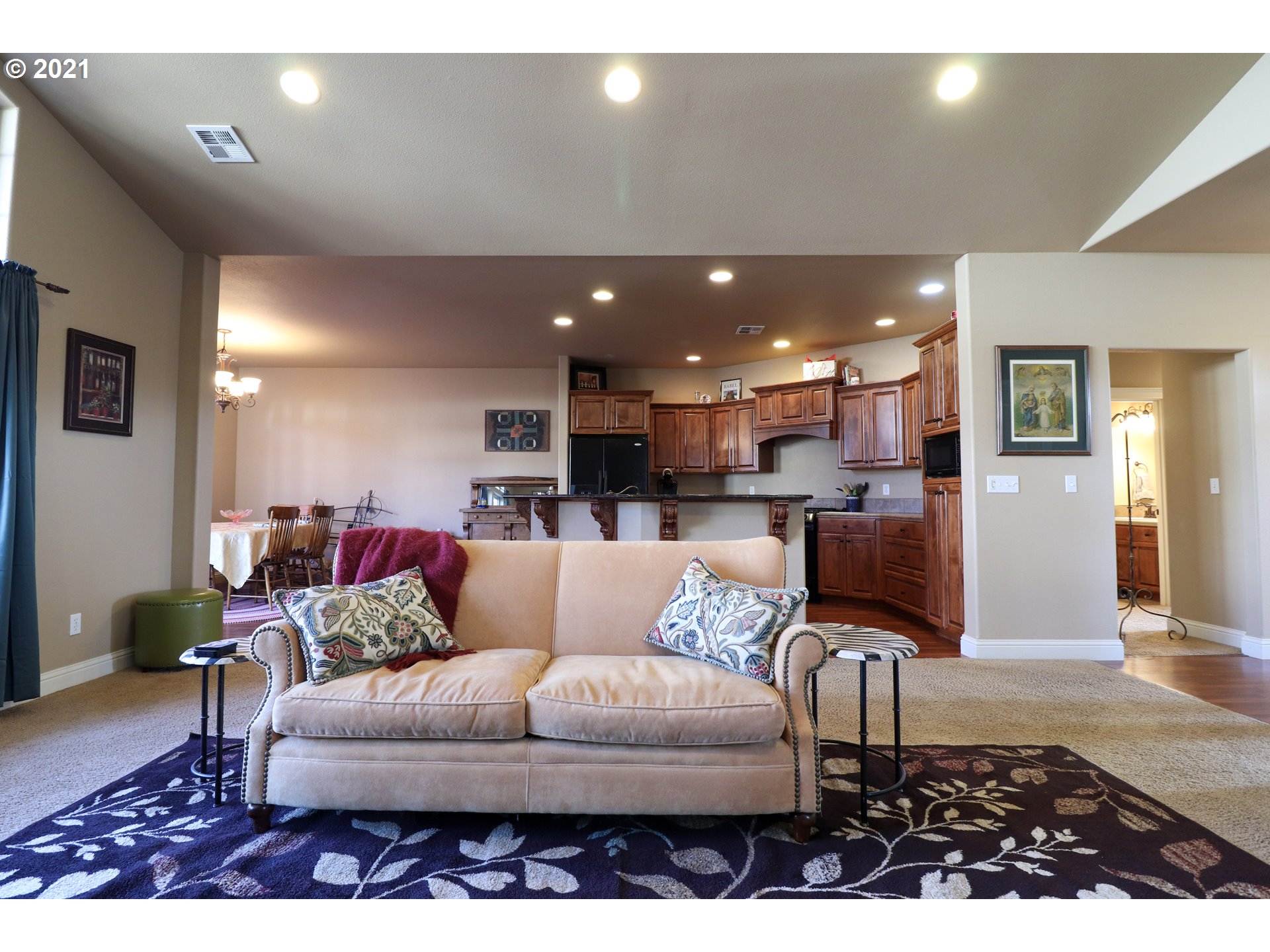 2641 Northwest Brockway Road Winston, OR 97496 - Photo 8 of 32 Gallery Image 8