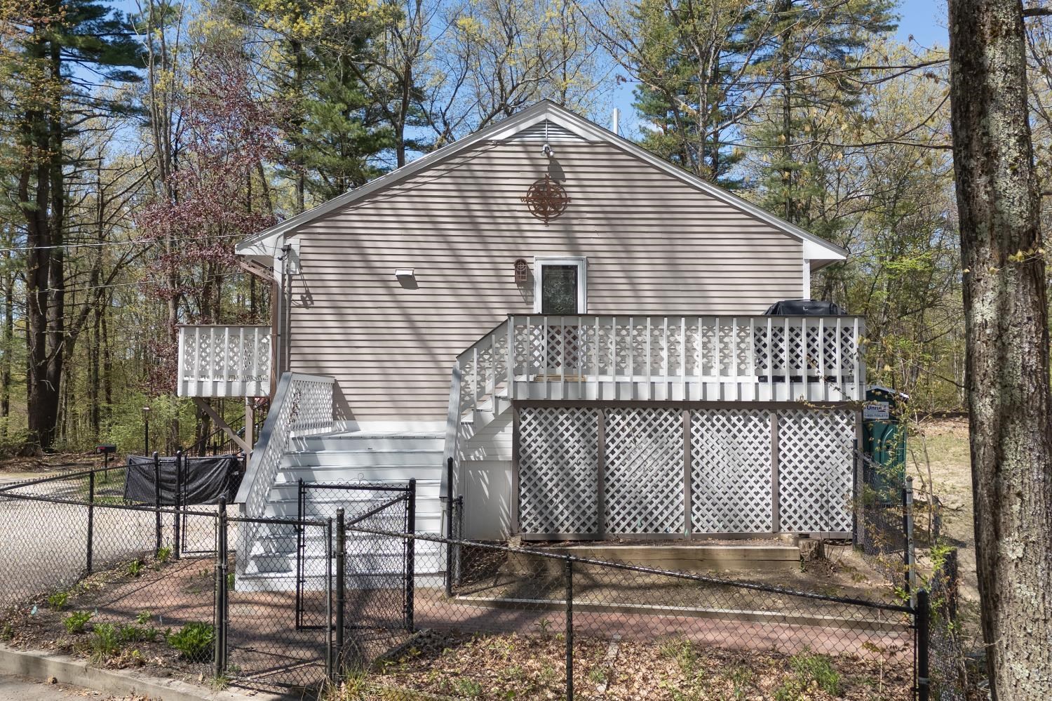 6 Maple Street Windham, NH 03087 - Photo 4 of 36