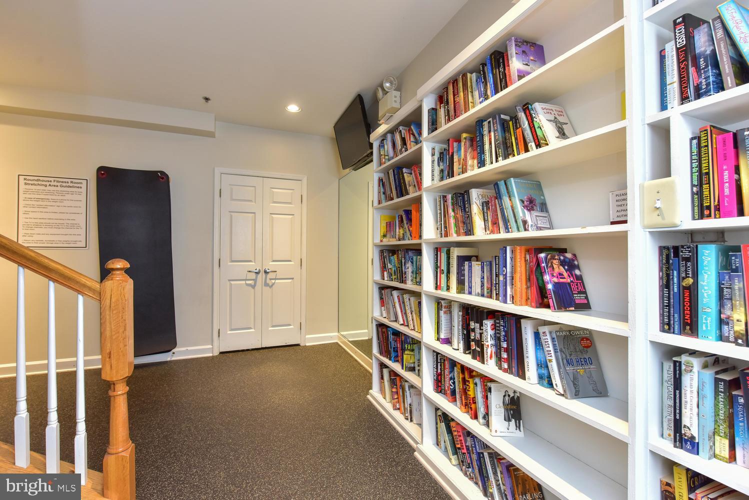 1422 Roundhouse Lane, Unit 1422 Alexandria, VA 22314 - Photo 46 of 73