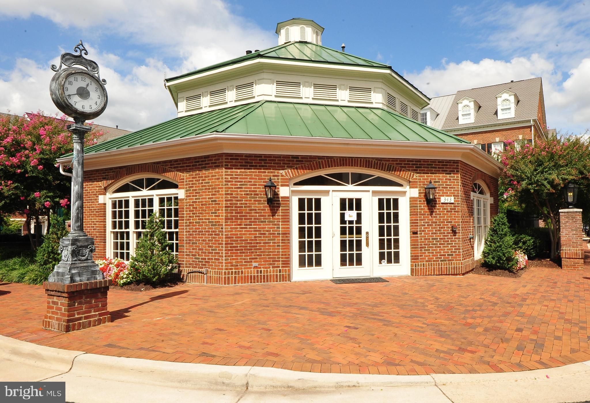1422 Roundhouse Lane, Unit 1422 Alexandria, VA 22314 - Photo 49 of 73 a front view of a house