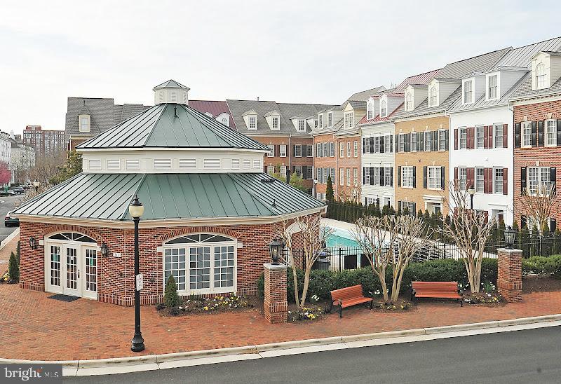 1422 Roundhouse Lane, Unit 1422 Alexandria, VA 22314 - Photo 50 of 73 a front view of a house