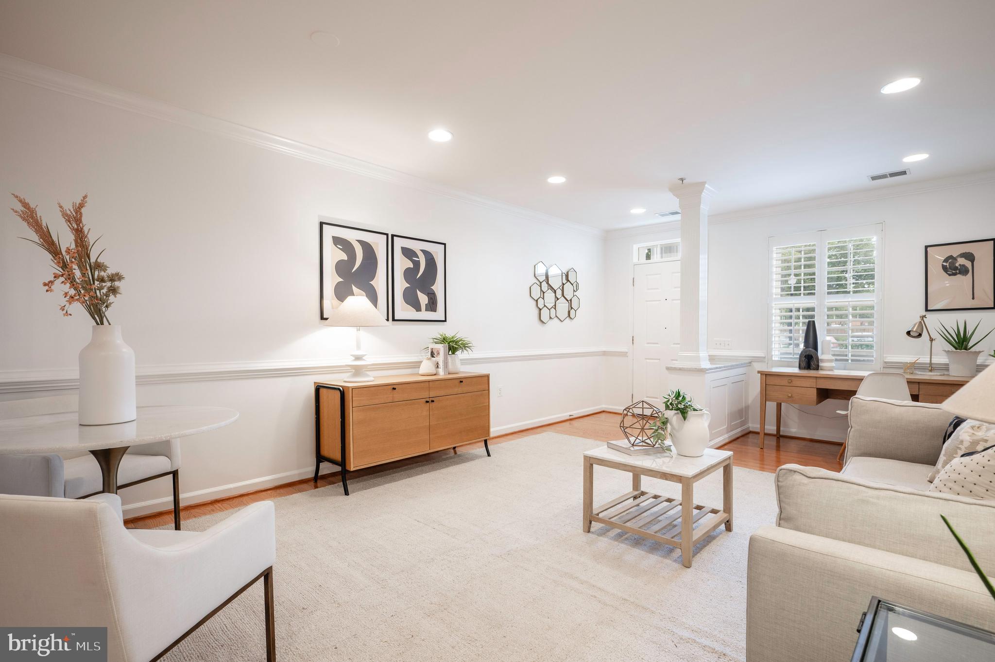 1422 Roundhouse Lane, Unit 1422 Alexandria, VA 22314 - Photo 5 of 73 a living room with furniture and window