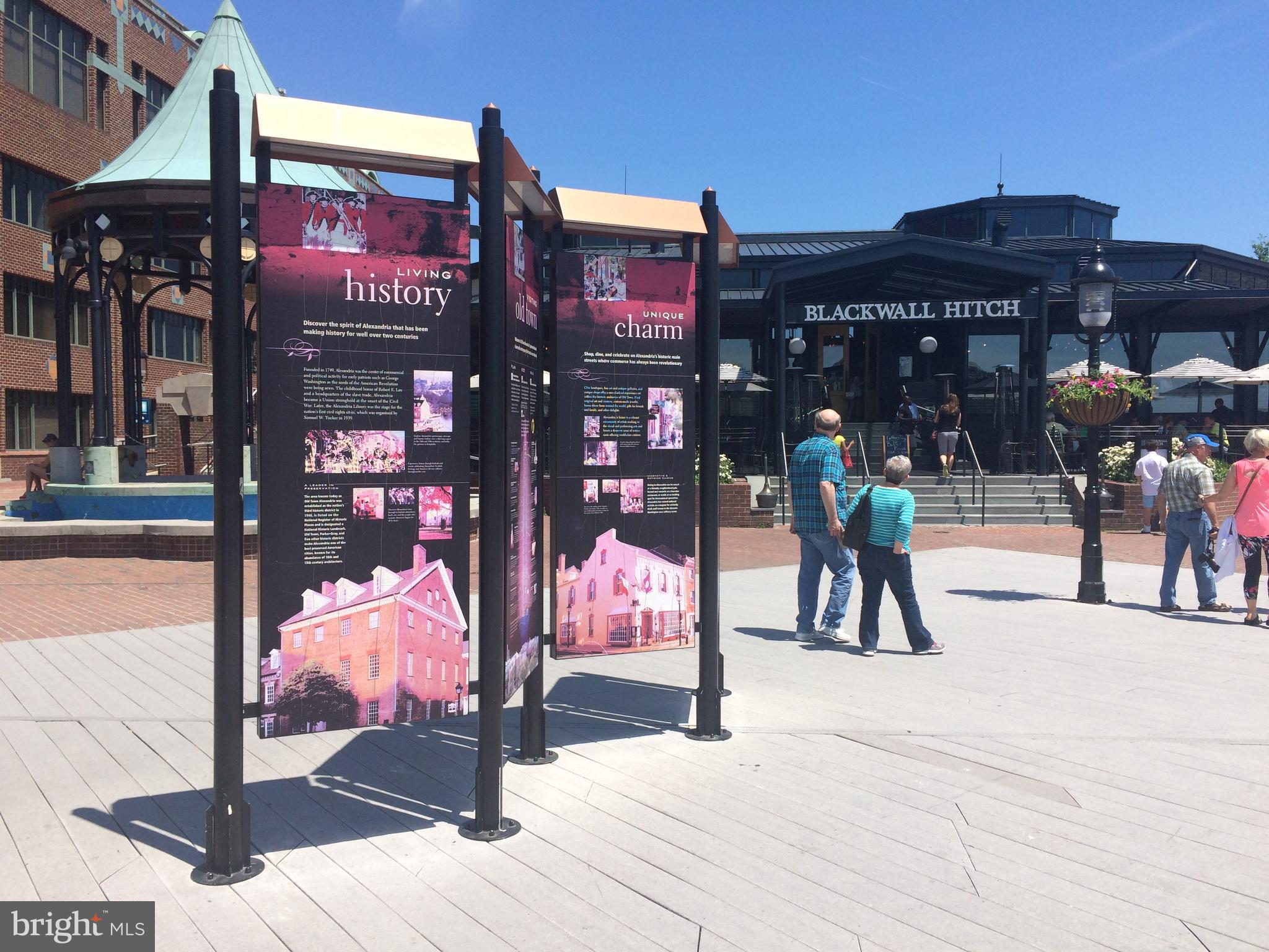 1422 Roundhouse Lane, Unit 1422 Alexandria, VA 22314 - Photo 54 of 73 a view of street with sitting area