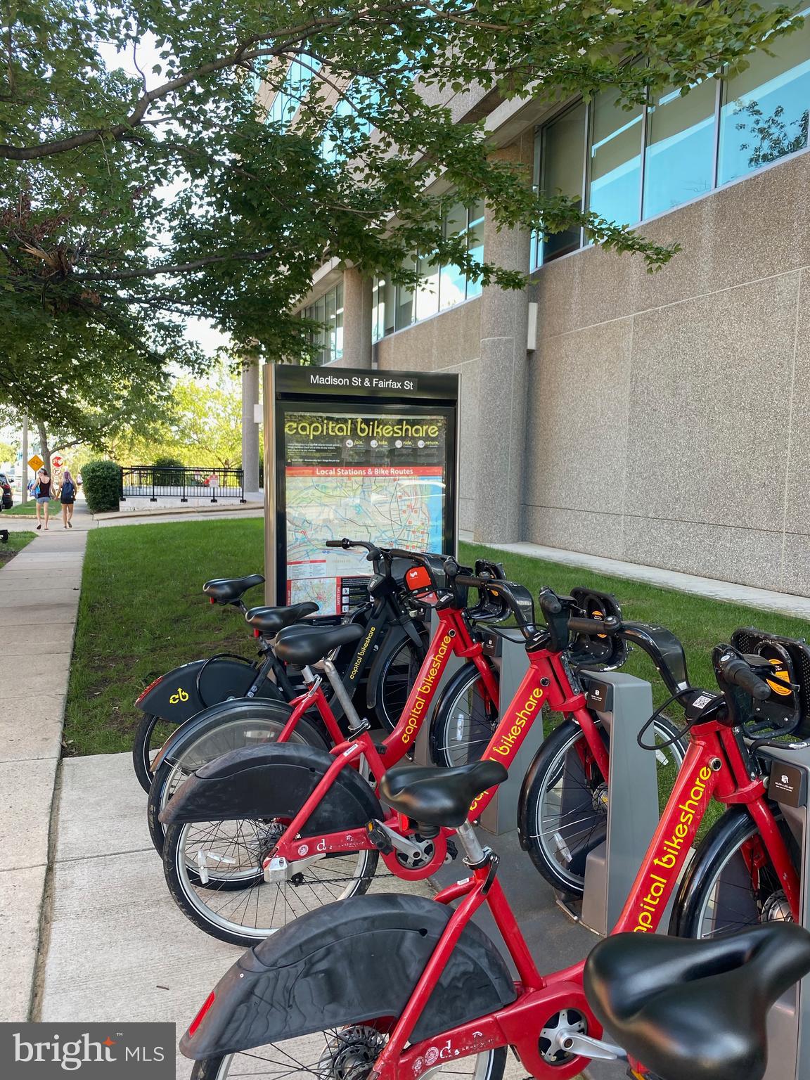 1422 Roundhouse Lane, Unit 1422 Alexandria, VA 22314 - Photo 57 of 73