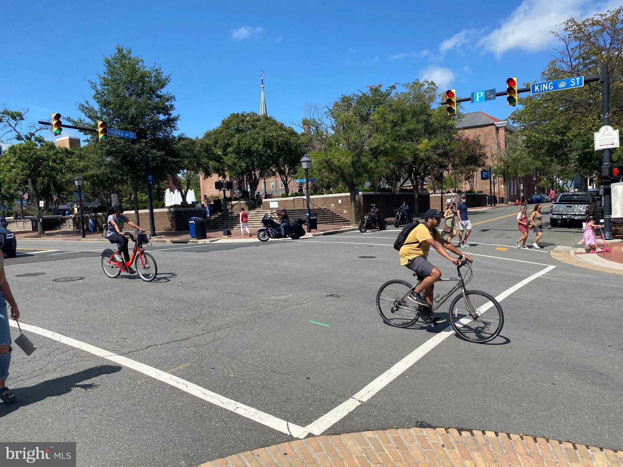 1422 Roundhouse Lane, Unit 1422 Alexandria, VA 22314 - Photo 58 of 73