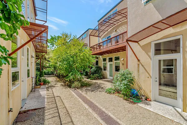 $795,000 | 455 Florence Avenue, Sebastopol, CA 95472