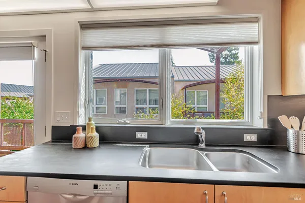 $795,000 | 455 Florence Avenue, Sebastopol, CA 95472