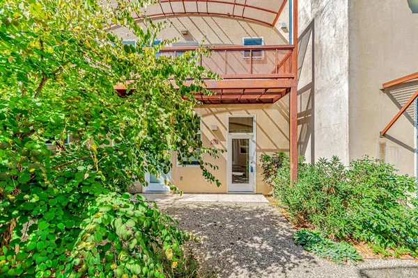 $795,000 | 455 Florence Avenue, Sebastopol, CA 95472