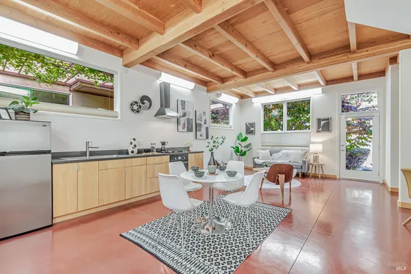 $795,000 | 455 Florence Avenue, Sebastopol, CA 95472