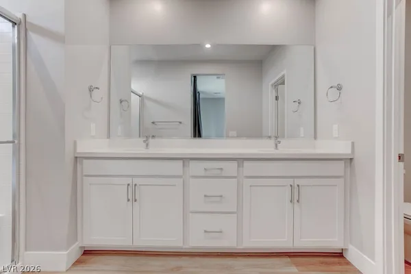$2,400 | 646 Infinity Rdg Street, Las Vegas, NV 89138