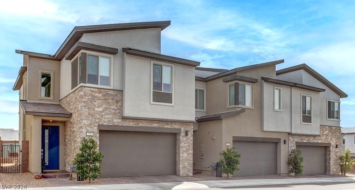 646 Infinity Rdg Street Las Vegas, NV 89138 - Photo 2 of 40