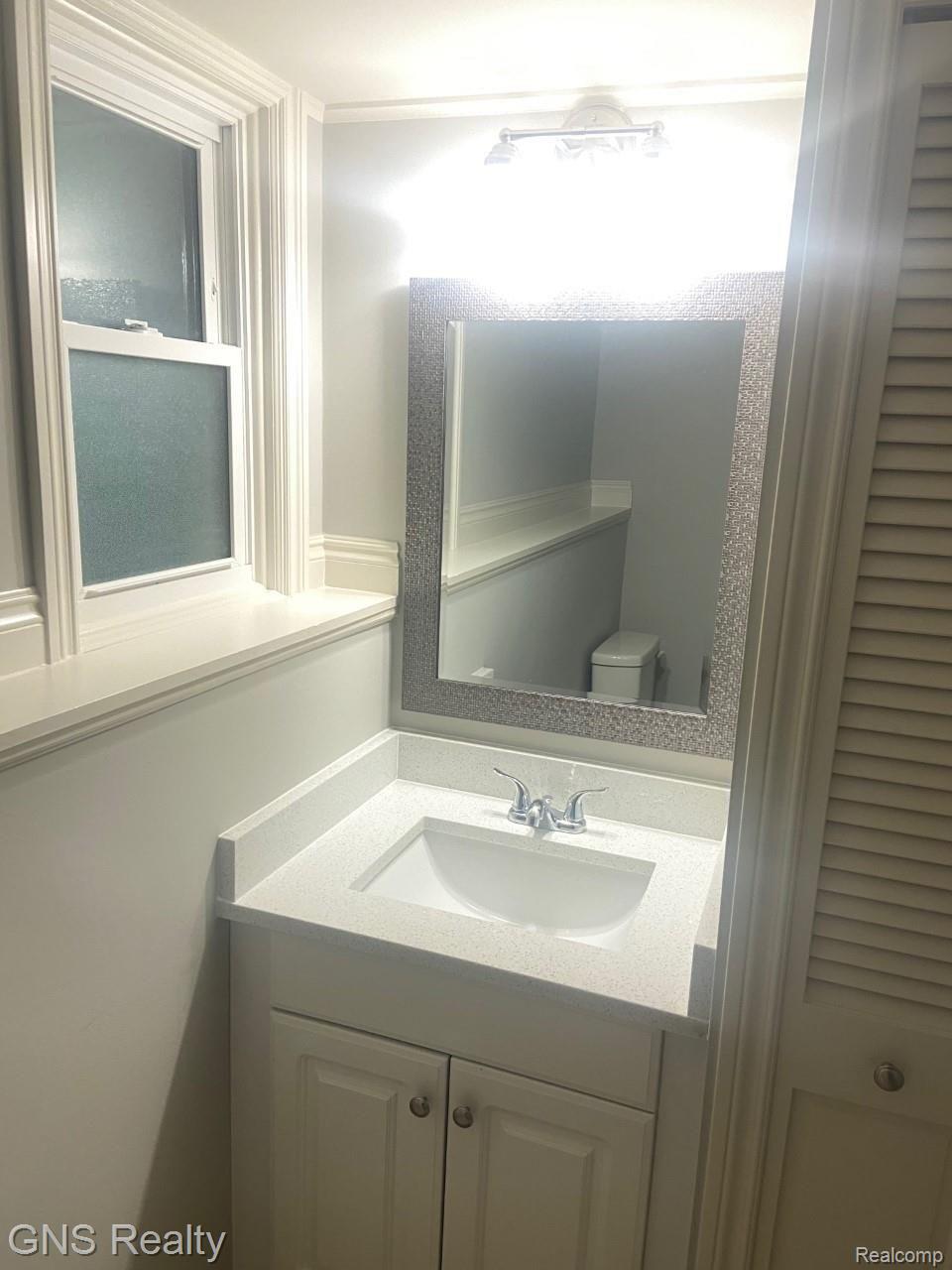 3870 Elmhurst Road Waterford, MI 48328 - Photo 25 of 26 1 18 - Copy (2).jpg