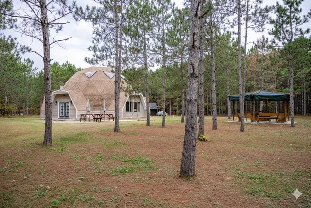 $399,900 | N10167 County Rd G, Necedah, WI 54646