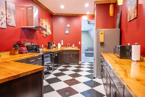 $399,900 | N10167 County Rd G, Necedah, WI 54646