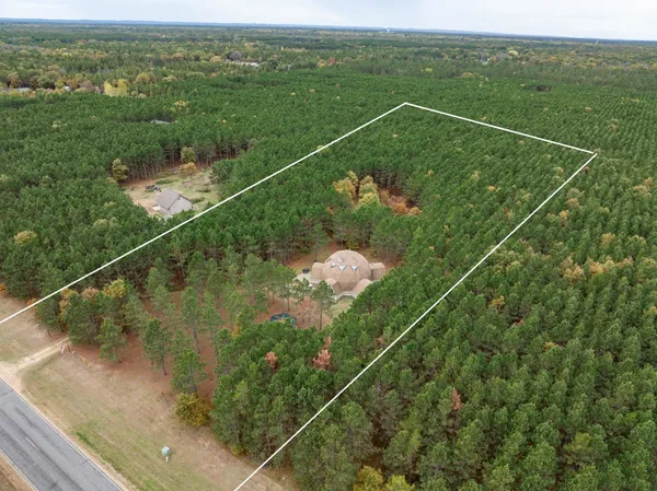 $399,900 | N10167 County Rd G, Necedah, WI 54646