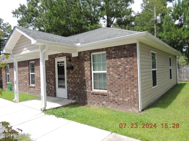$1,025 | 130 Miracle Drive, Unit 2, Jacksonville, NC 28546