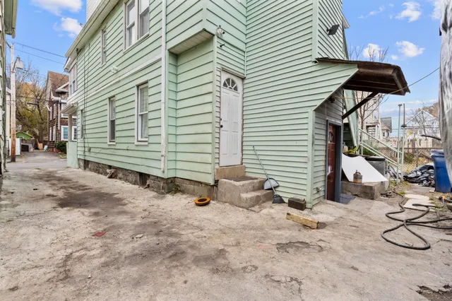 $399,990 | 212 Denver Avenue, Bridgeport, CT 06605