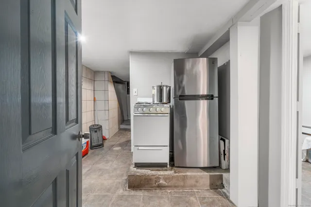 $399,990 | 212 Denver Avenue, Bridgeport, CT 06605