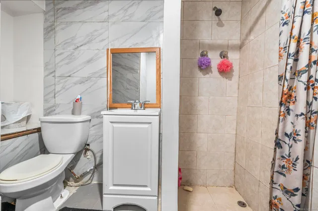 $399,990 | 212 Denver Avenue, Bridgeport, CT 06605