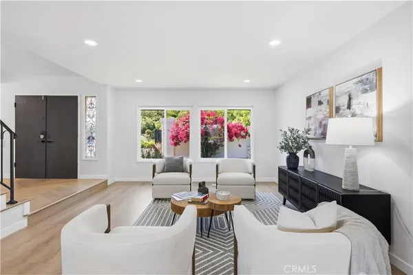 $2,050,000 | 23762 VÃa Porton, Mission Viejo, CA 92691