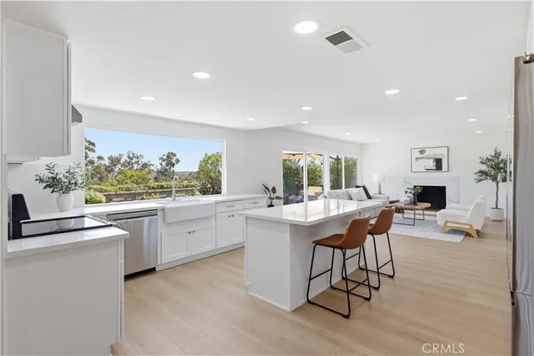 $2,050,000 | 23762 VÃa Porton, Mission Viejo, CA 92691
