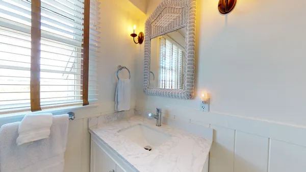 $1,800,000 | 16 Sheep Pond Road, Nantucket, MA 02554