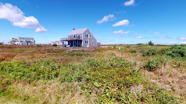 $1,950,000 | 16 Sheep Pond Road, Nantucket, MA 02554
