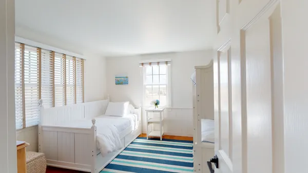 $1,800,000 | 16 Sheep Pond Road, Nantucket, MA 02554