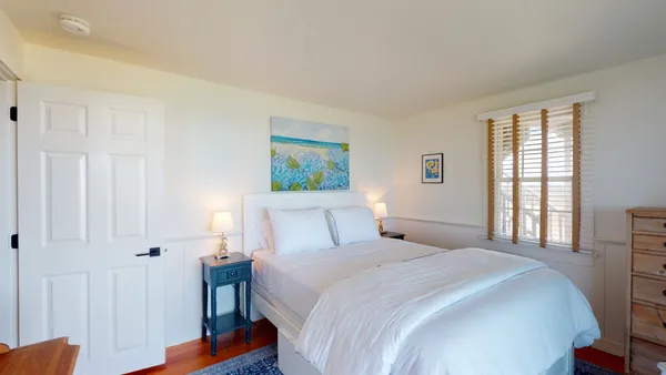 $1,800,000 | 16 Sheep Pond Road, Nantucket, MA 02554