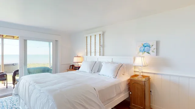 $1,950,000 | 16 Sheep Pond Road, Nantucket, MA 02554