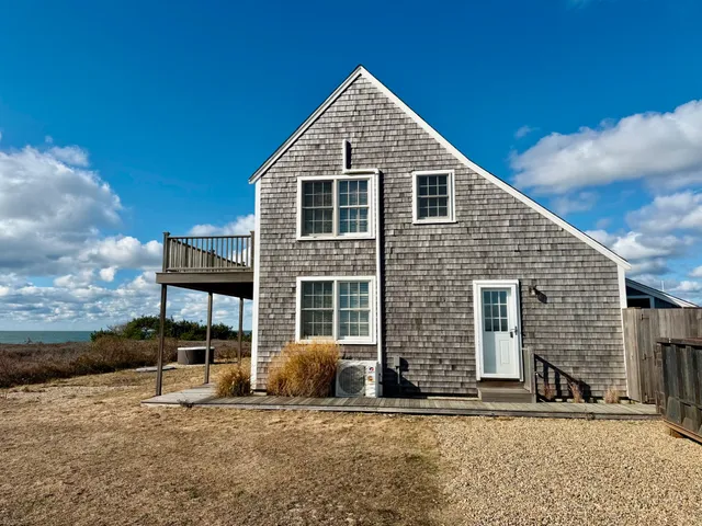 $1,950,000 | 16 Sheep Pond Road, Nantucket, MA 02554