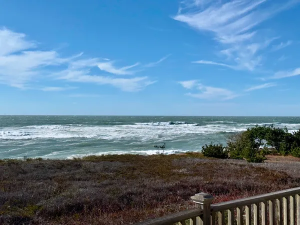 $1,800,000 | 16 Sheep Pond Road, Nantucket, MA 02554