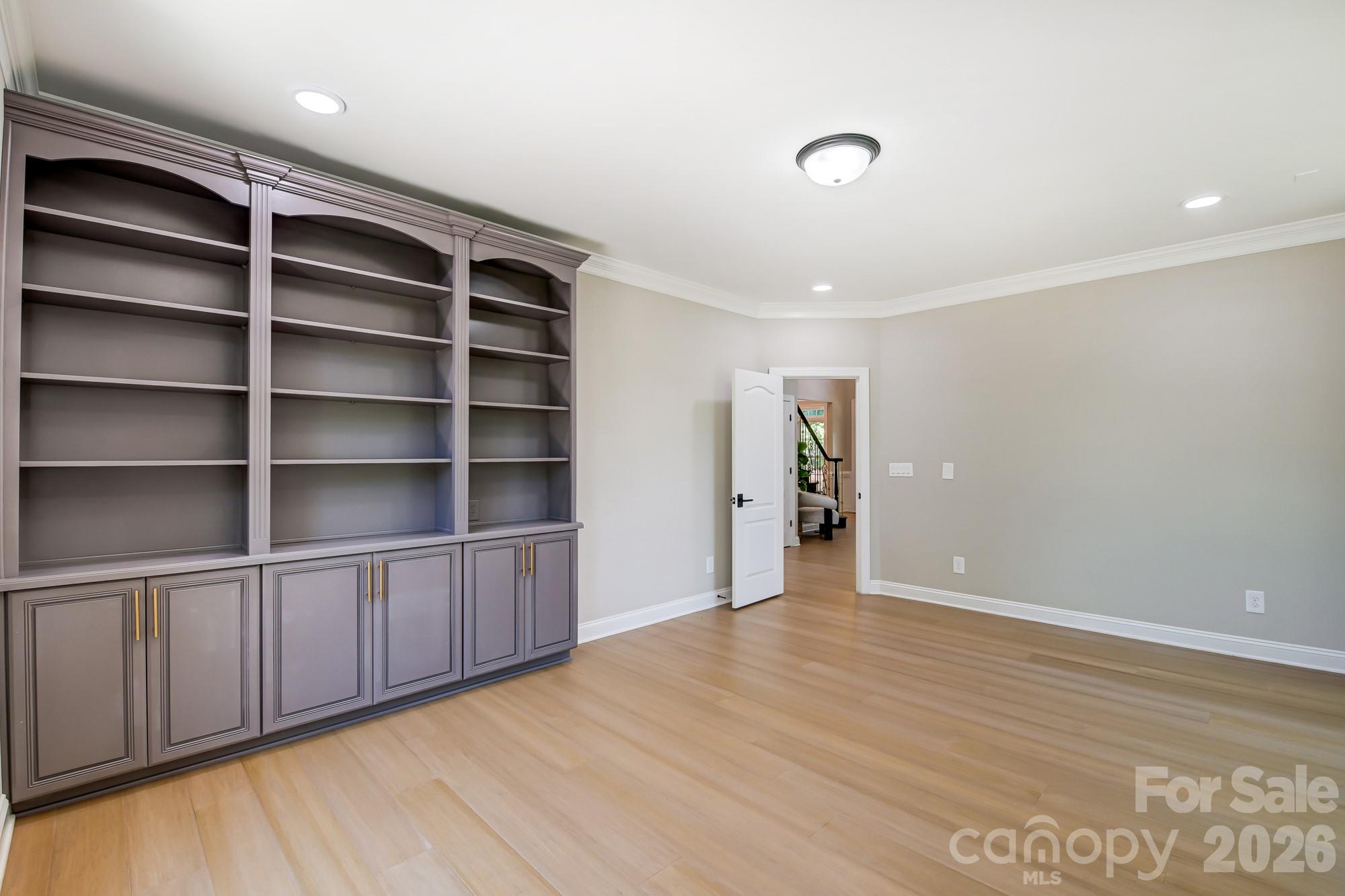 8707 Fairview Road Charlotte, NC 28211 - Photo 16 of 27