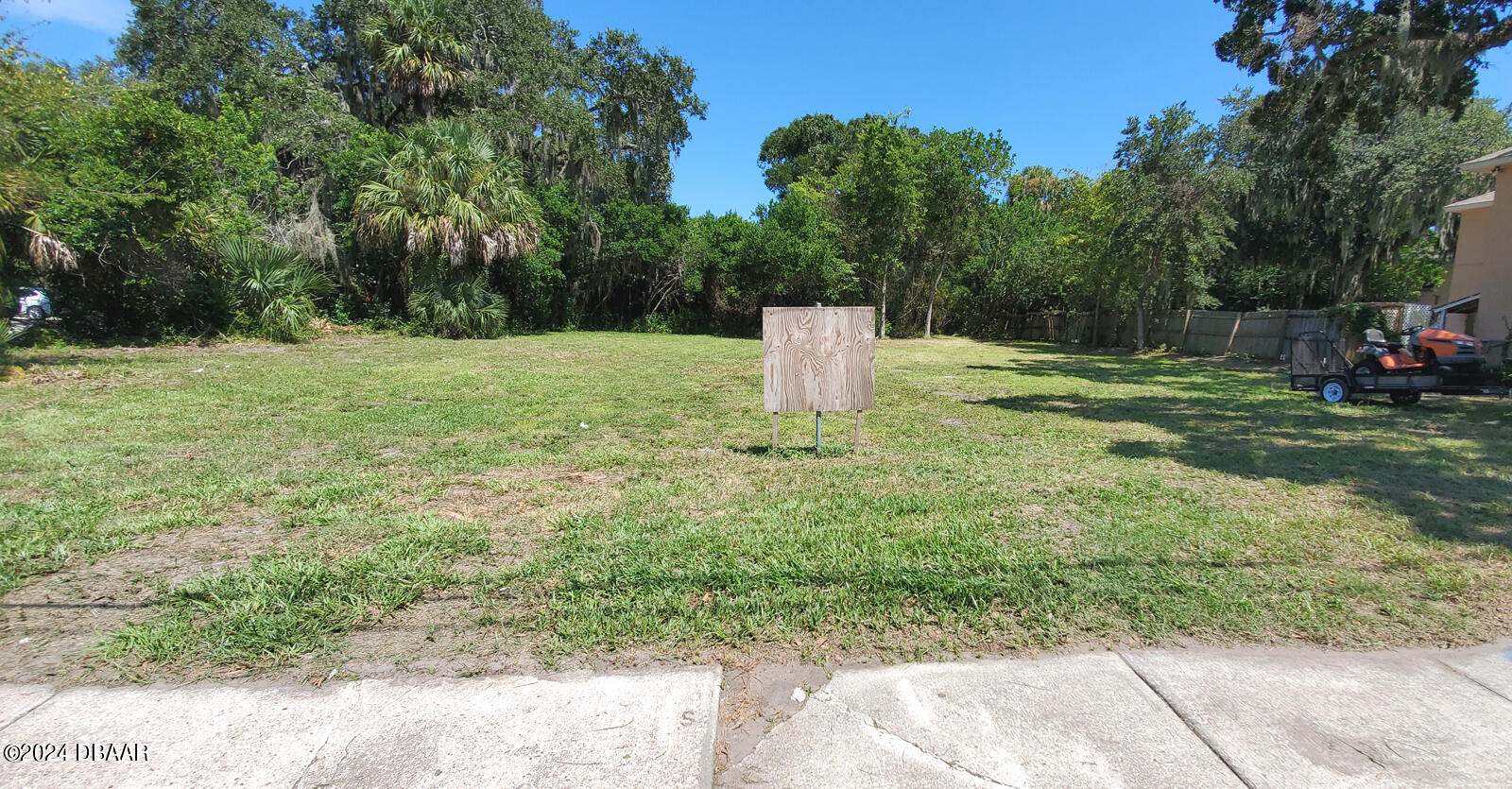 619 North Ridgewood Ave