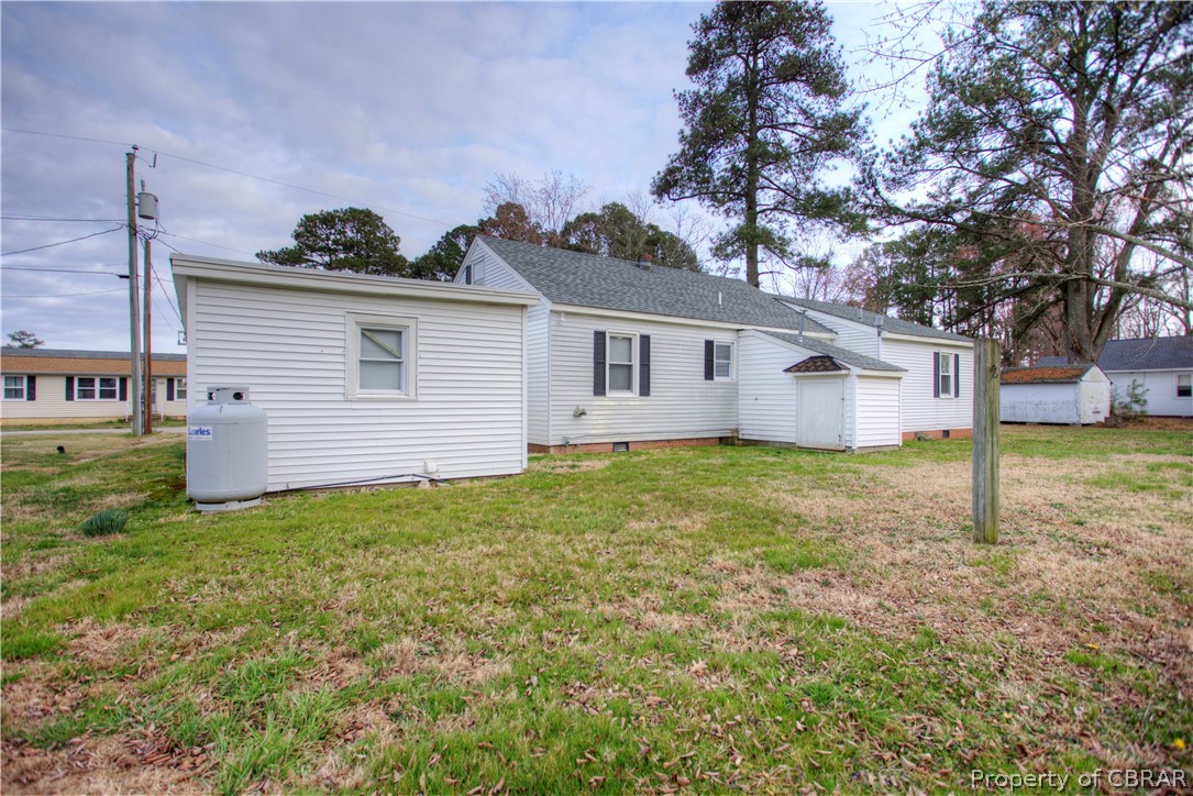 48 Chambers Street Mathews, VA 23109 - Photo 2 of 11