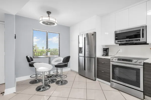 $3,000 | 14475 Strathmore Lane, Unit 602, Delray Beach, FL 33446