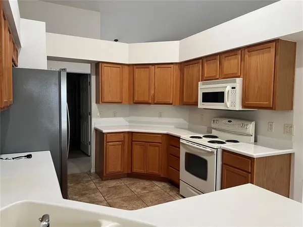 $1,975 | 5630 Belle Terre Drive, Leesburg, FL 34748