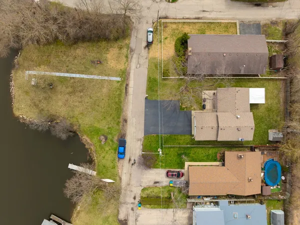 $400,000 | 218 Mastodon Drive, Ingleside, IL 60041